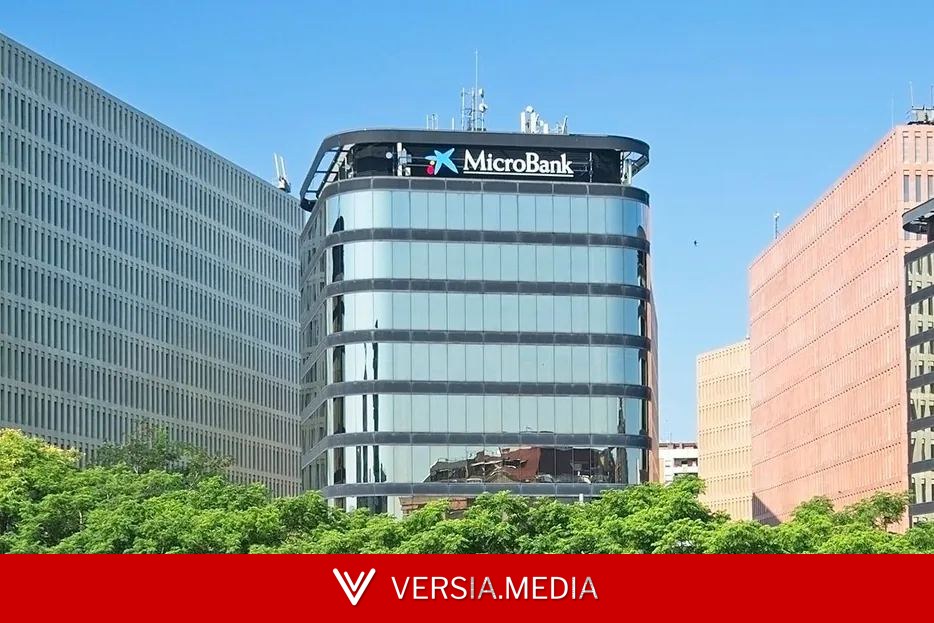 CaixaBank compra la torre MicroBank por más de 20 millones